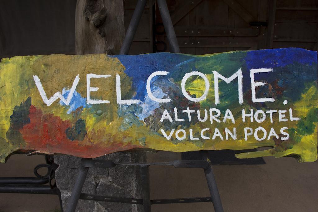 Altura Hotel Poasito Luaran gambar